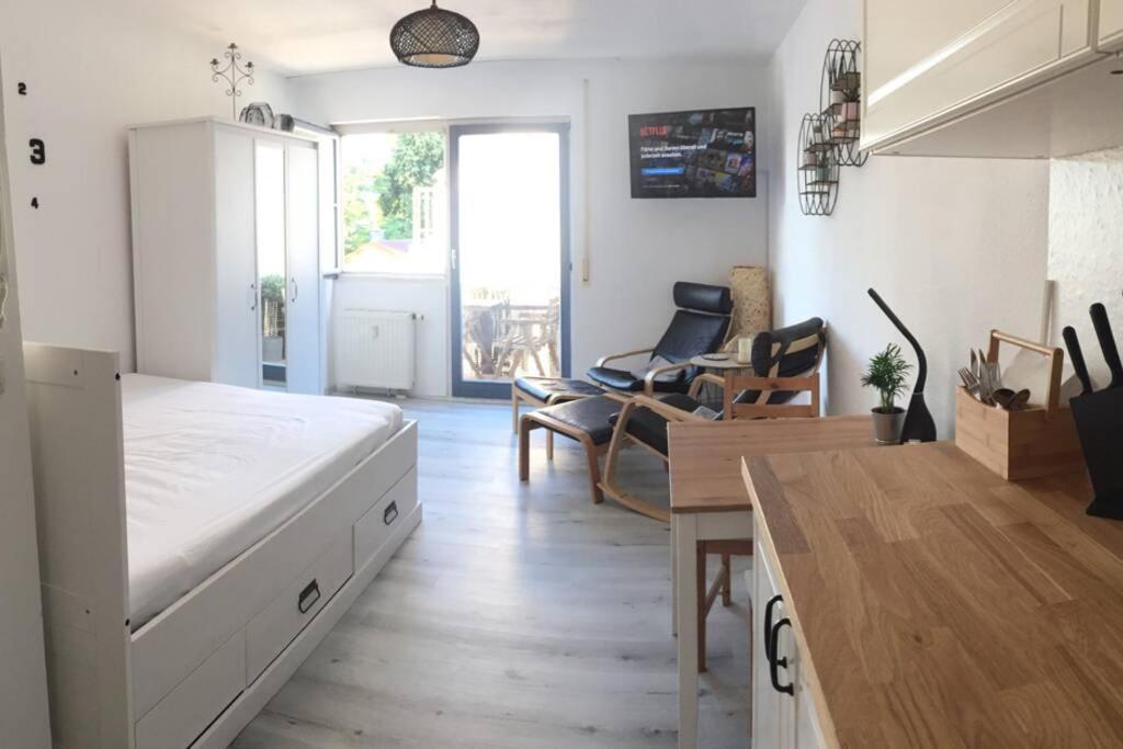 Apartment-Mitten In Konstanz, Gratis Parkplatz & Fahrrader, Netflix Tv ภายนอก รูปภาพ